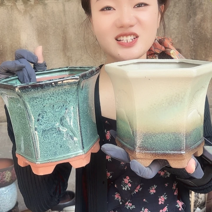 口径18高度16两个色六方