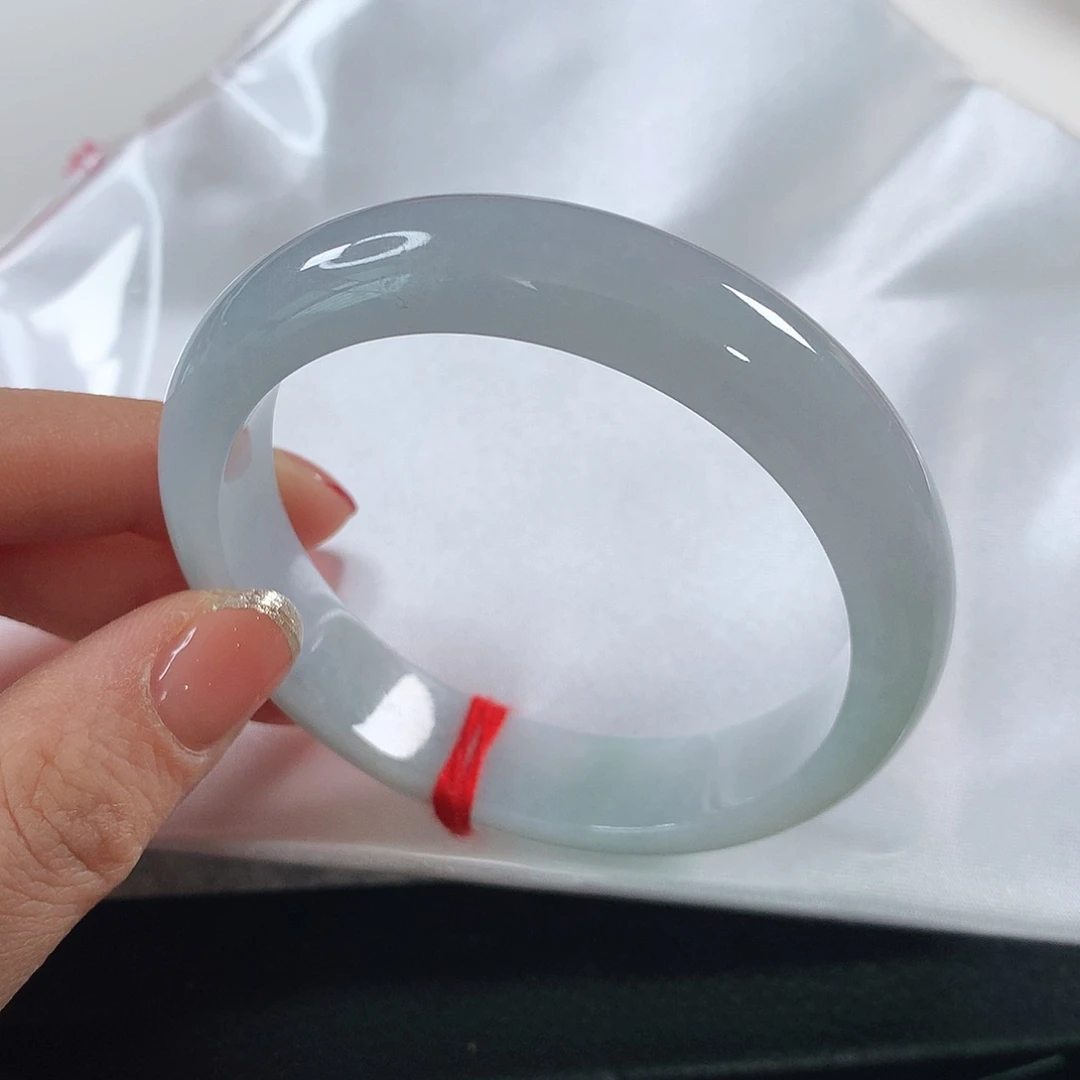 翡翠手镯未镶嵌 正圈①①②