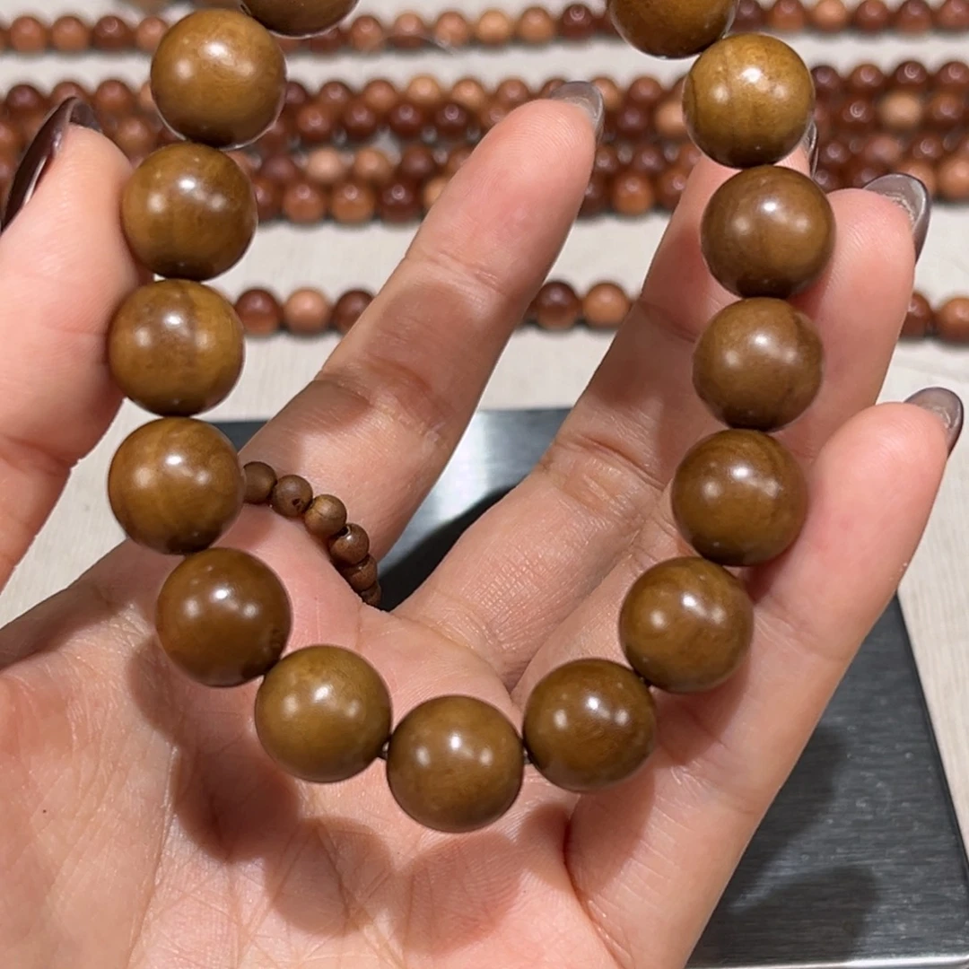 高***水檀香木手串/手链全品1.2单圈，有带黑油线