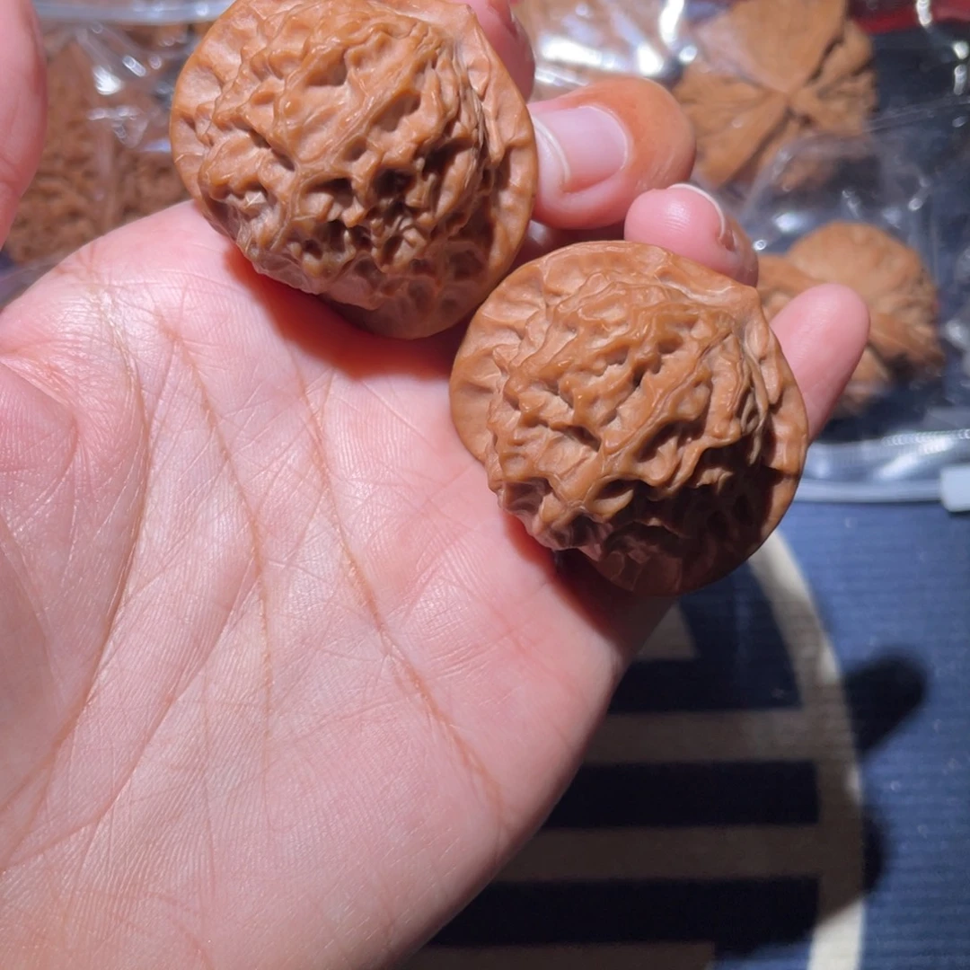 文玩核桃吊坠全品瓷娃娃40