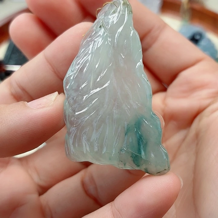 翡翠未镶嵌颈饰天然翡翠a货