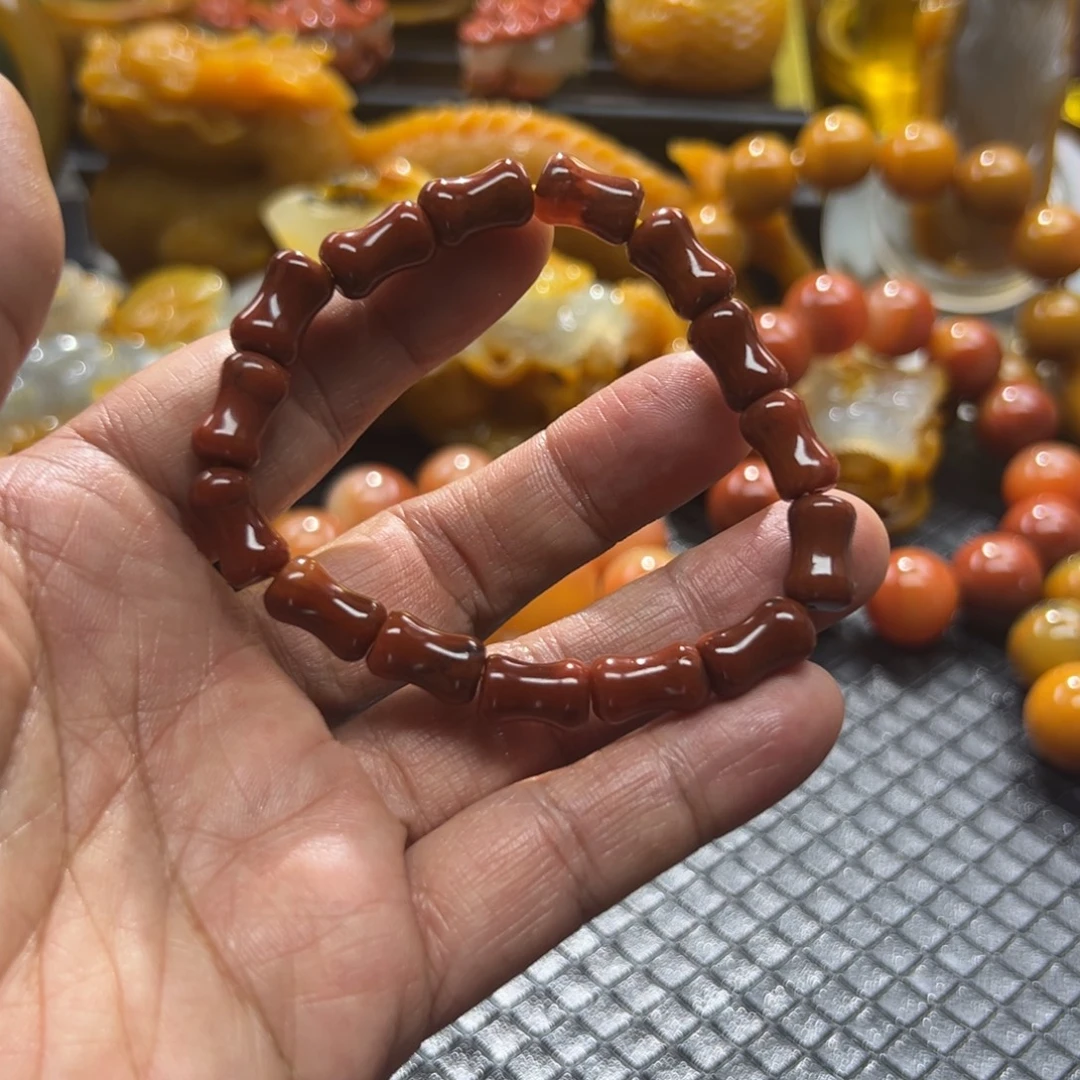 石英质玉未镶嵌颈饰