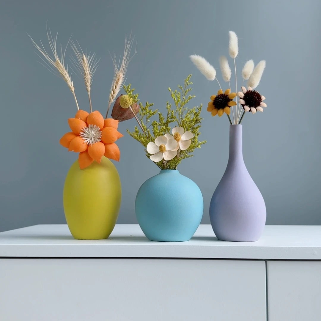 摆件陶瓷小花瓶含花总高约20-30cm