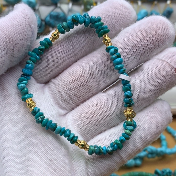 未镶嵌绿松石原矿