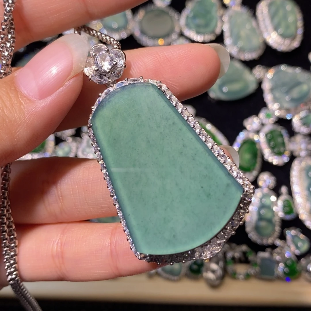 翡翠未镶嵌颈饰天然