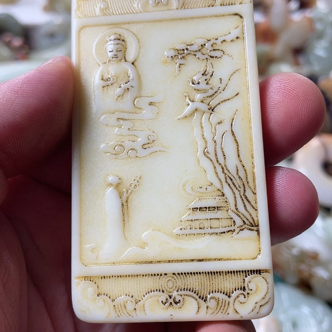 过***哥和田玉未镶嵌颈饰