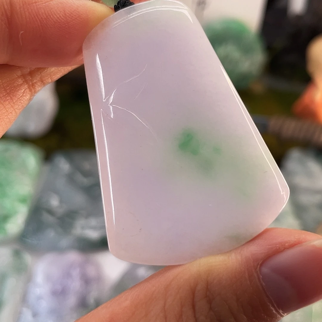 翡翠未镶嵌颈饰无事牌