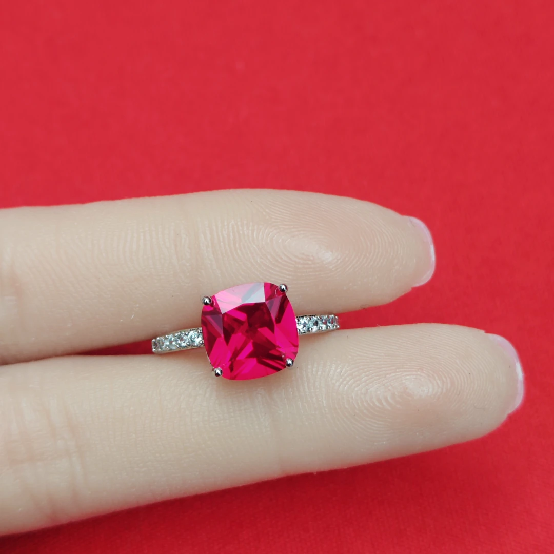 培育红宝石2102 经典百搭鸽血红 9mm公主方简约大方气质活口指环