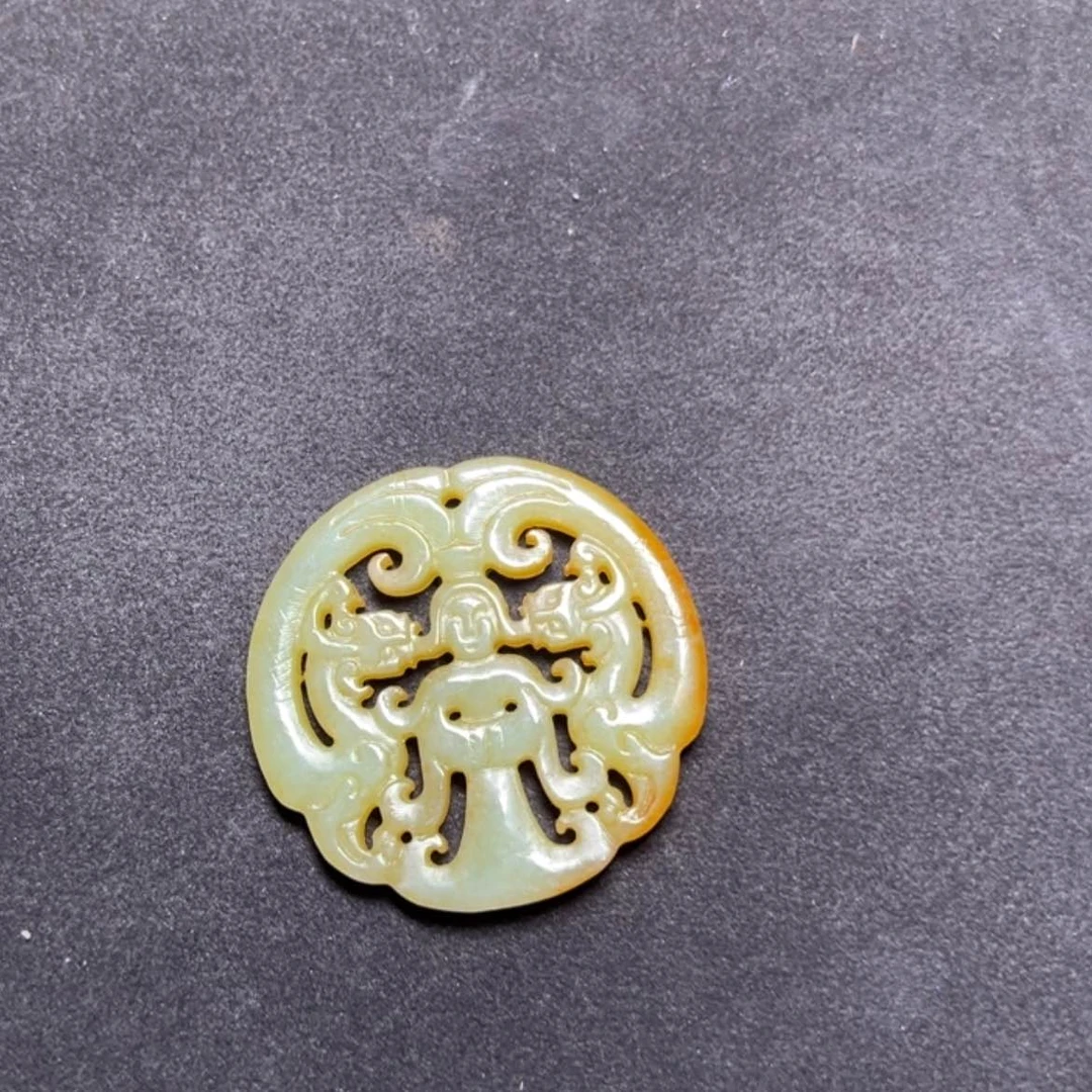 【闪购商品】和田玉未镶嵌挂件往*