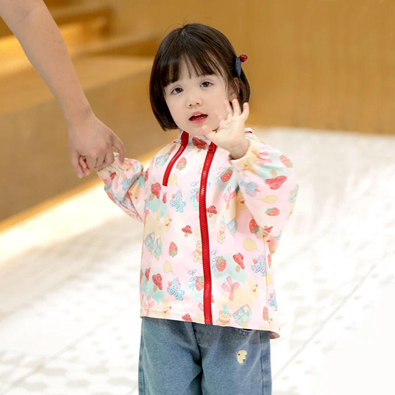 女童连帽外套春秋季卡通满印2025年新款宝宝休闲女孩衣服儿童秋装