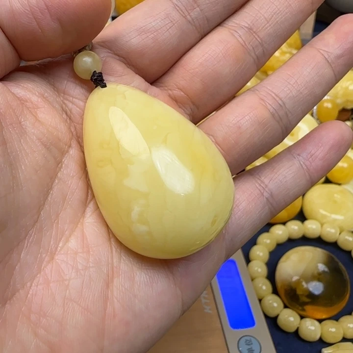 奥***n蜜蜡未镶嵌颈饰天然蜜蜡