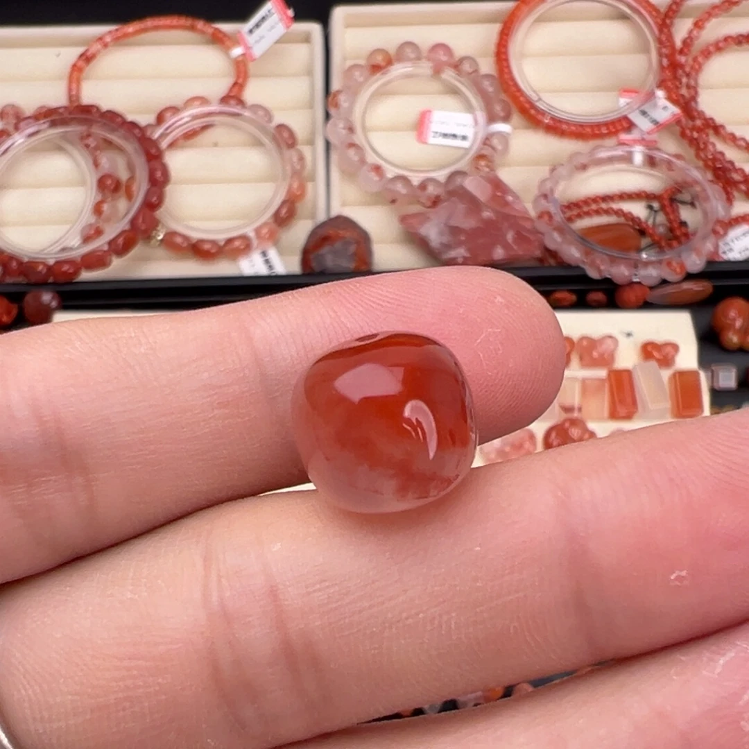 南红玛瑙未镶嵌川料老型珠13mm+