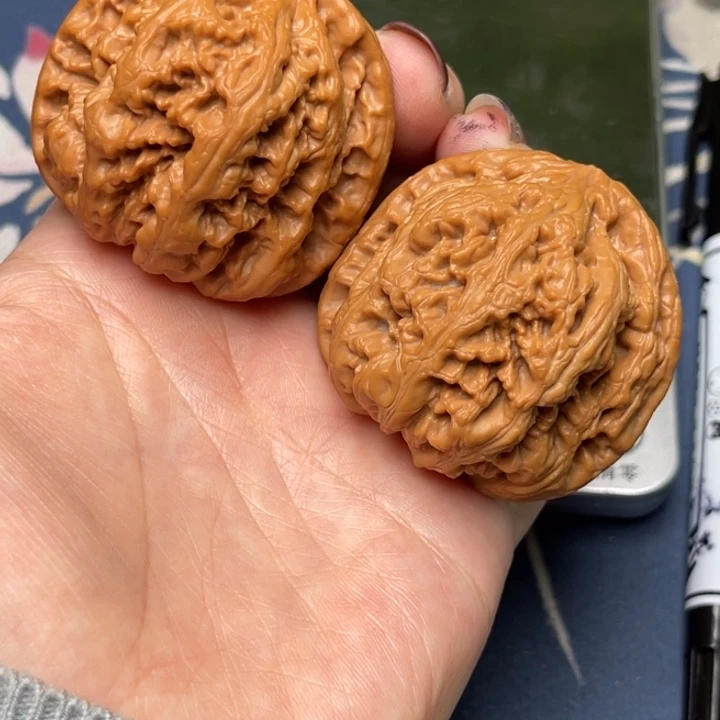 文玩核桃把件粗筋45