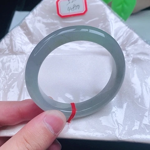 翡翠未镶嵌手镯正圈046