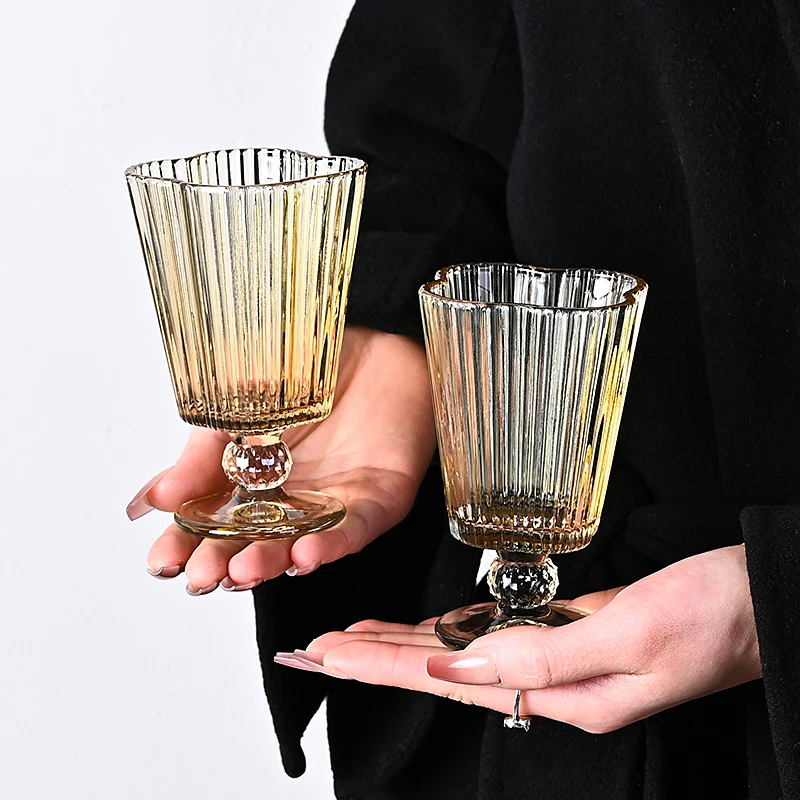 新款四只装梅花琥珀色玻璃高脚杯家用大容量果汁饮料红酒香槟杯