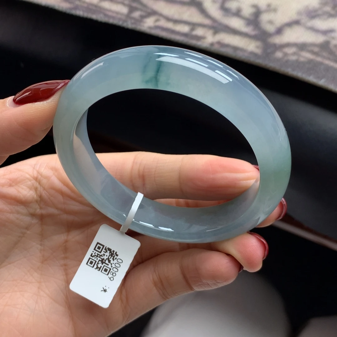 翡翠未镶嵌手镯蓝冰