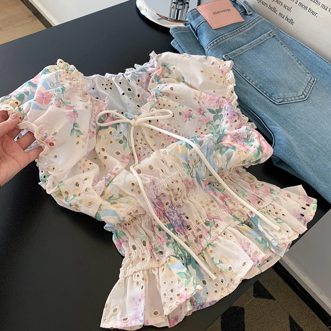 法式镂空v领碎花系带小飞袖衬衫女2025新款独特漂亮夏季薄款上衣