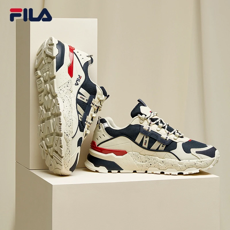 Fila/斐乐【满天星】女款老爹鞋百搭复古网面轻便休闲鞋F12W134155F