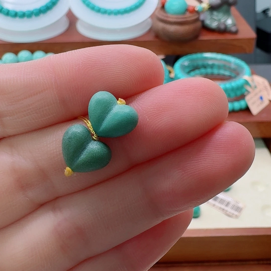 绿松石未镶嵌珠宝半成品