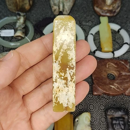 吊坠龙脊菩提物件优美，欢迎咨询