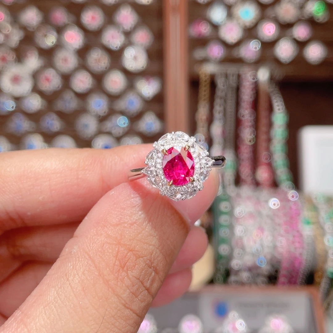 红宝石戒指18K金镶嵌1.13ct 无烧鸽血