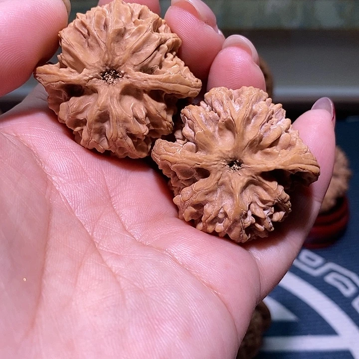 文玩核桃把件岩*41苹果