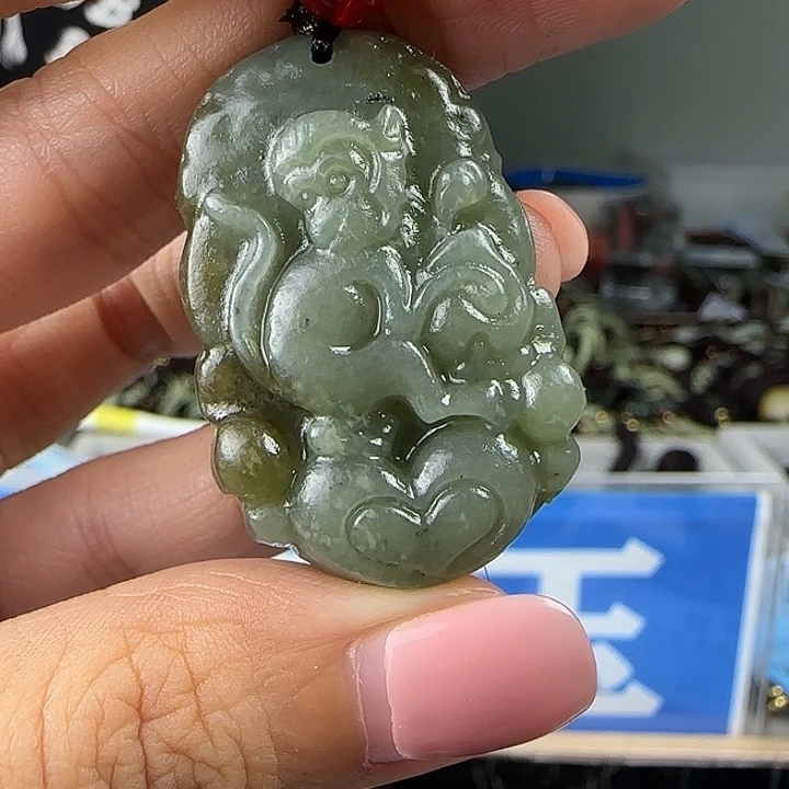 颈饰未镶嵌和田玉