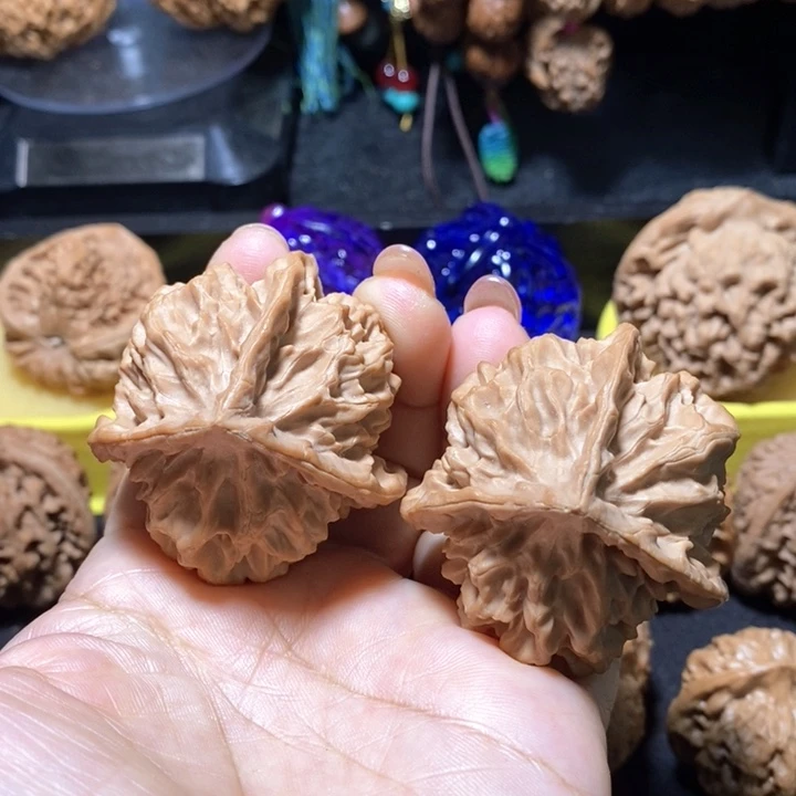 吊坠桃核帝王三棱全品