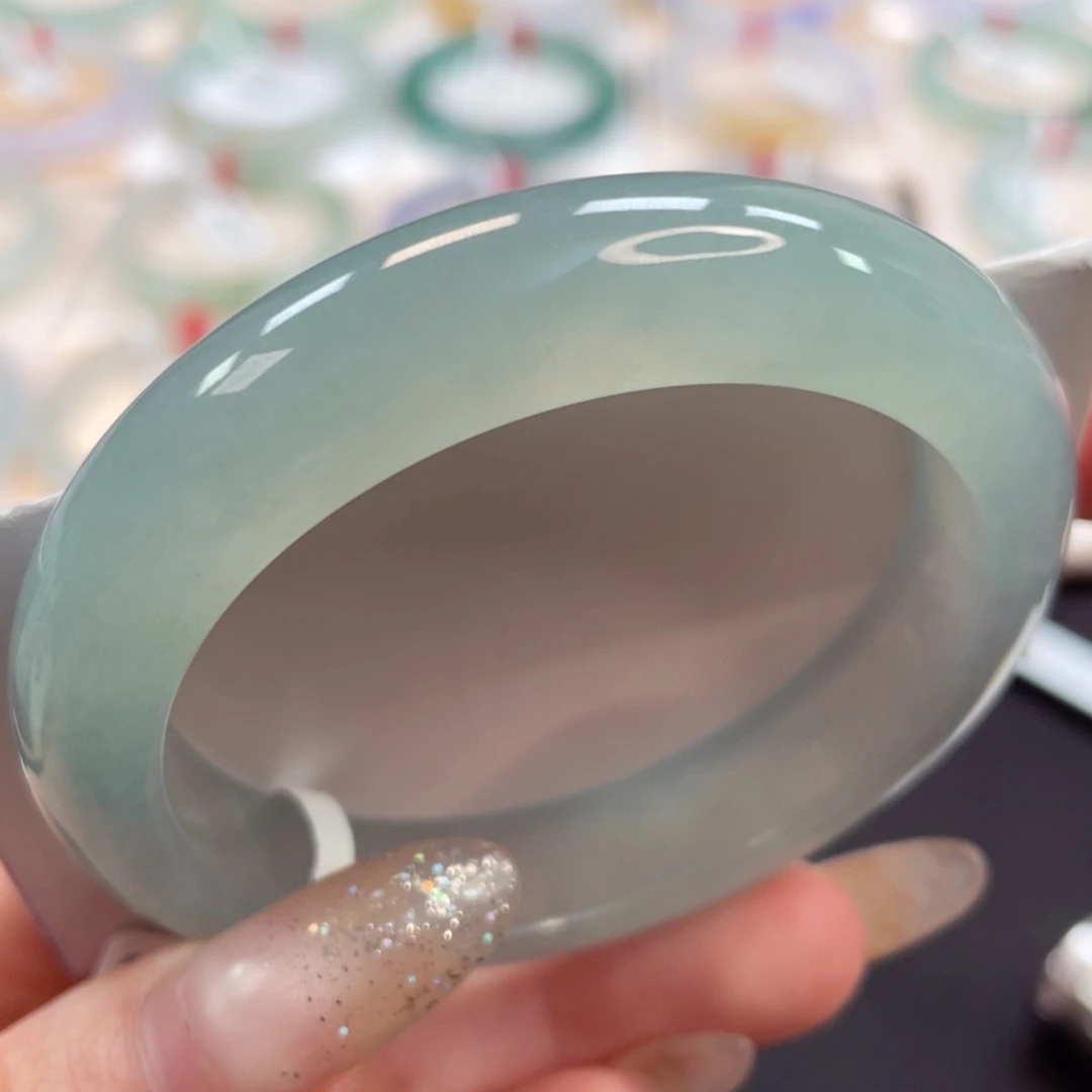 未镶嵌手镯翡翠53.6强推 冰种晴蓝小万战斗机1号