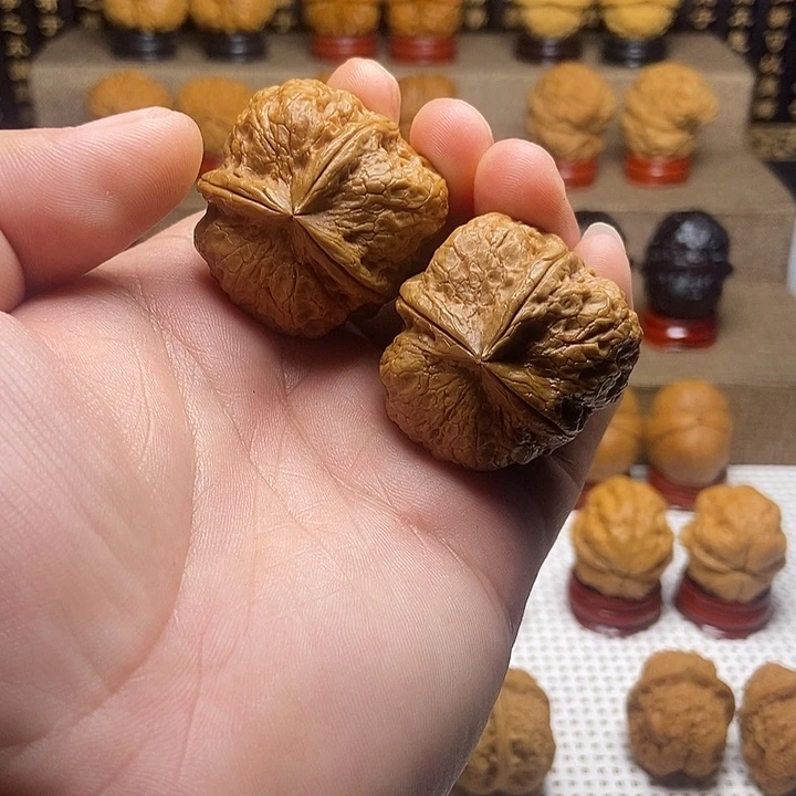 桃核吊坠6粗筋三愣
