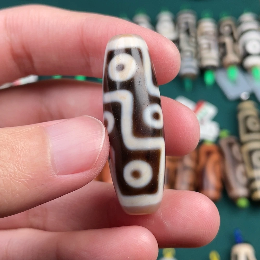 玛瑙/玉髓裸珠39 13 行运九眼图腾