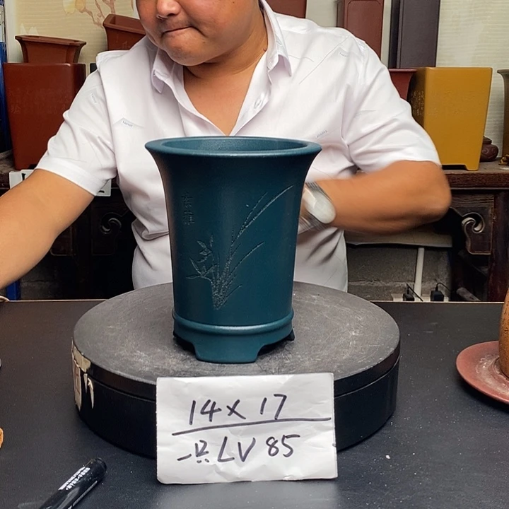 紫砂花盆货号一只LV85