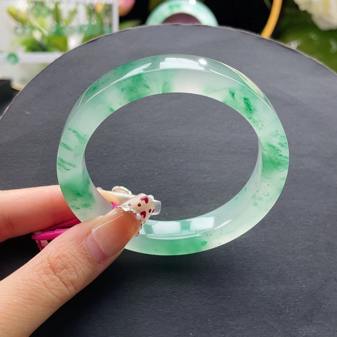 石英质玉（非洲翠）手镯未镶嵌59.2