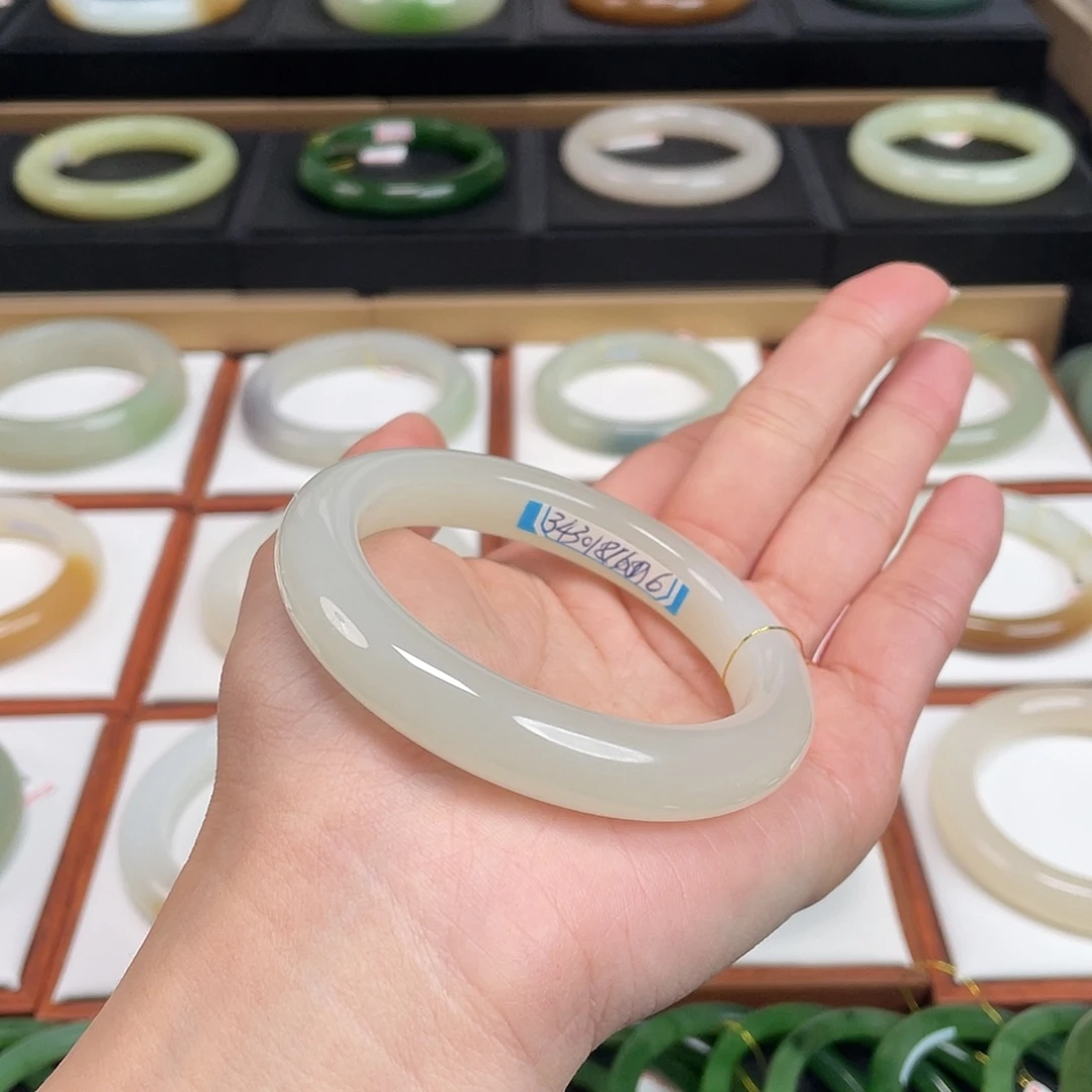 和田玉未镶嵌手镯-晴水