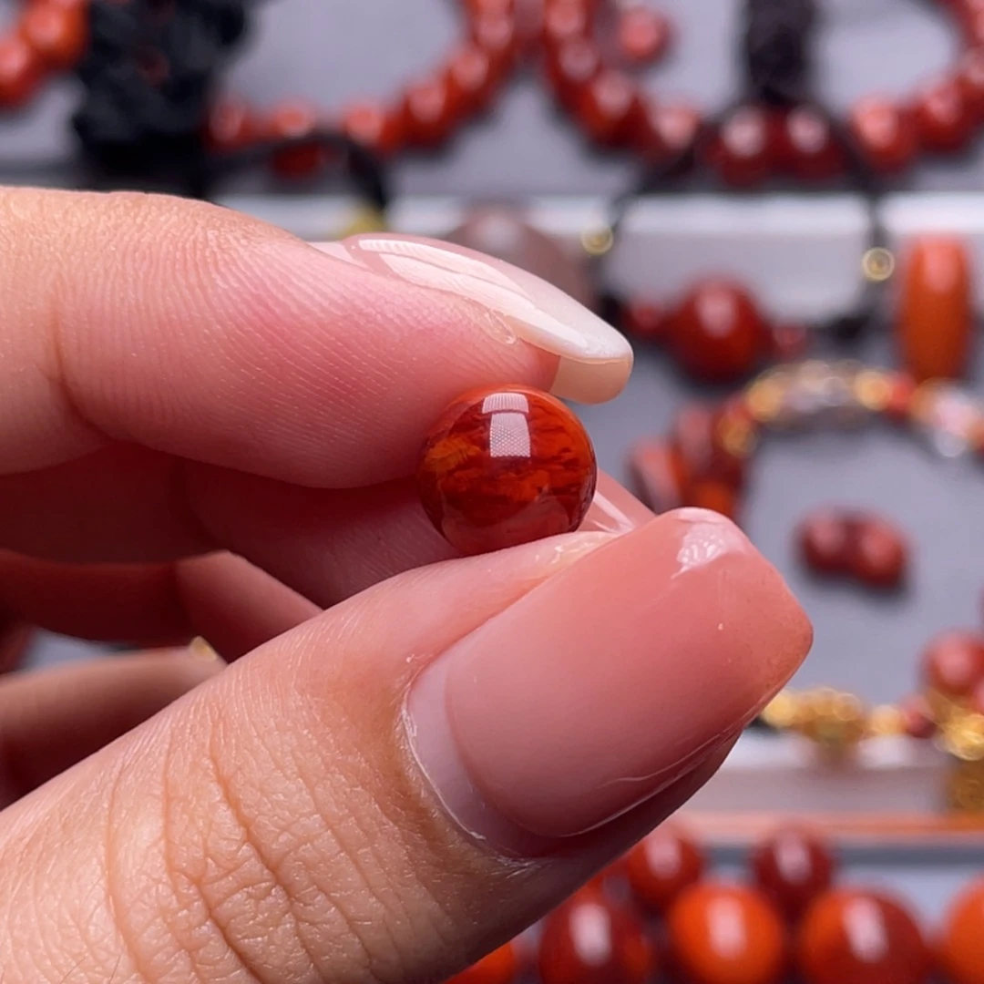 南红玛瑙其他未镶嵌原矿）8.8mm瓦西玫红妖火焰圆珠