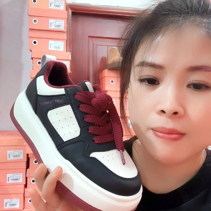 小漫女士35码黑色板鞋