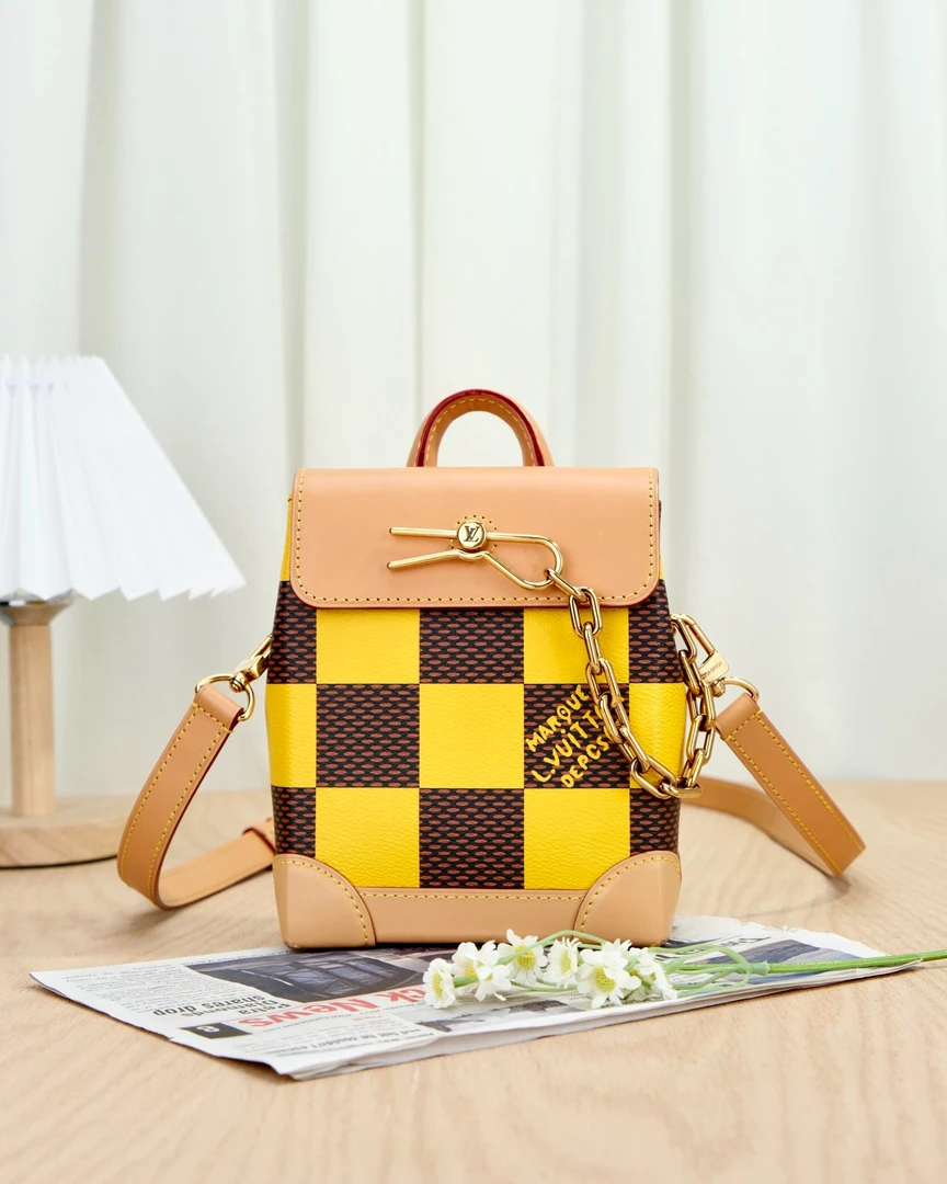 99新 LouisVuitton/路易威登 嘉壹(6990)棋盘格Nano steamer斜挎