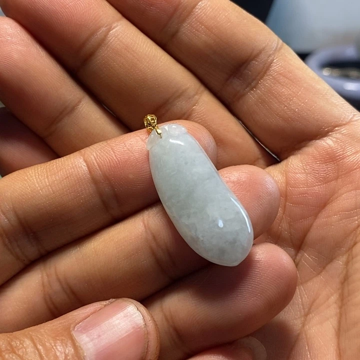 翡翠18K金镶嵌颈饰天然缅甸翡翠A货福瓜吊坠