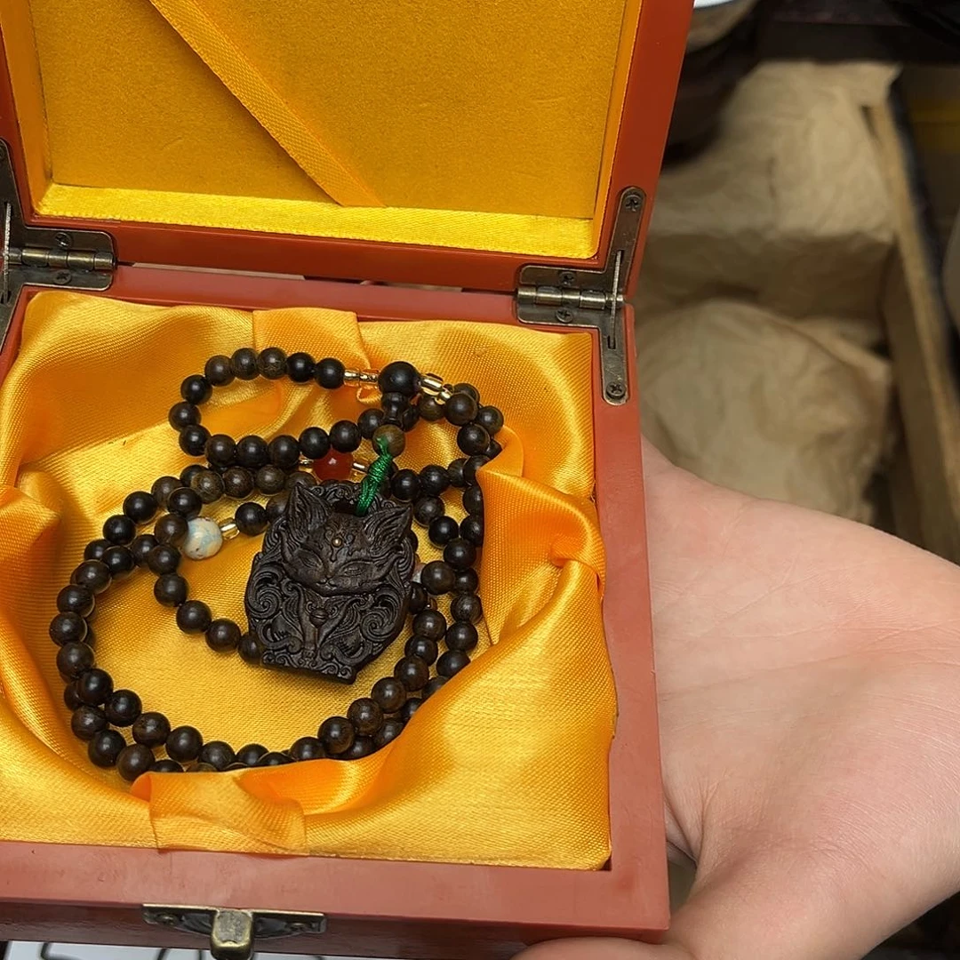 大叶紫檀（黑酸枝木类）