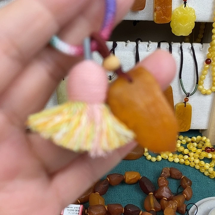 蜜蜡未镶嵌珠宝奇石钥匙扣