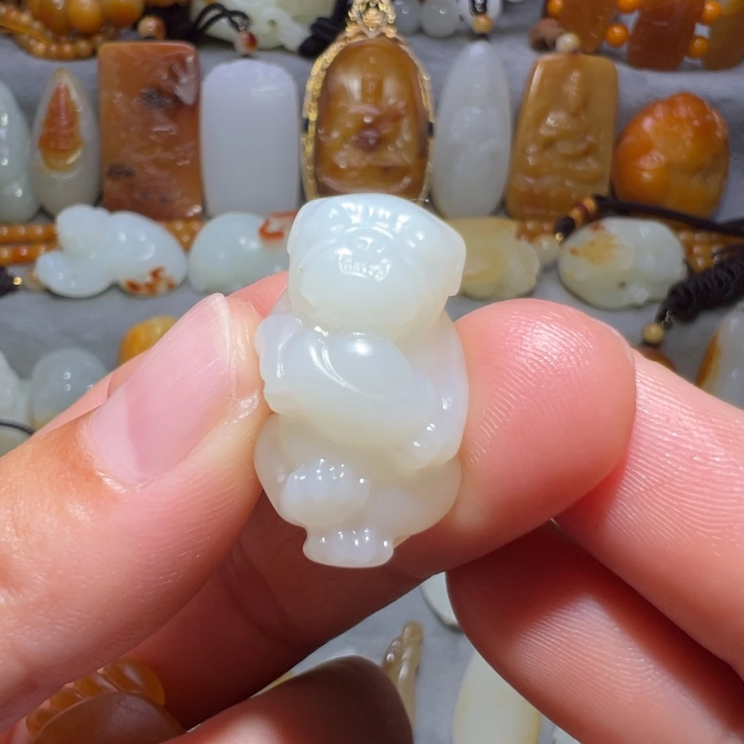 和田玉未镶嵌挂件