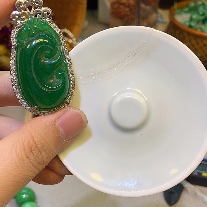 瓷片不会哈哈哈哈哈哈哈哈