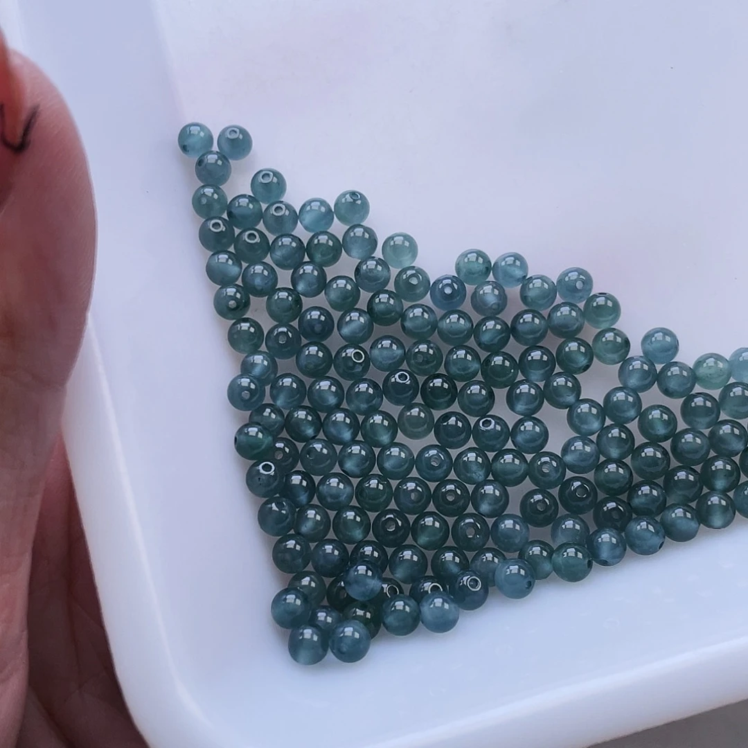 翡翠手链未镶嵌杜**言