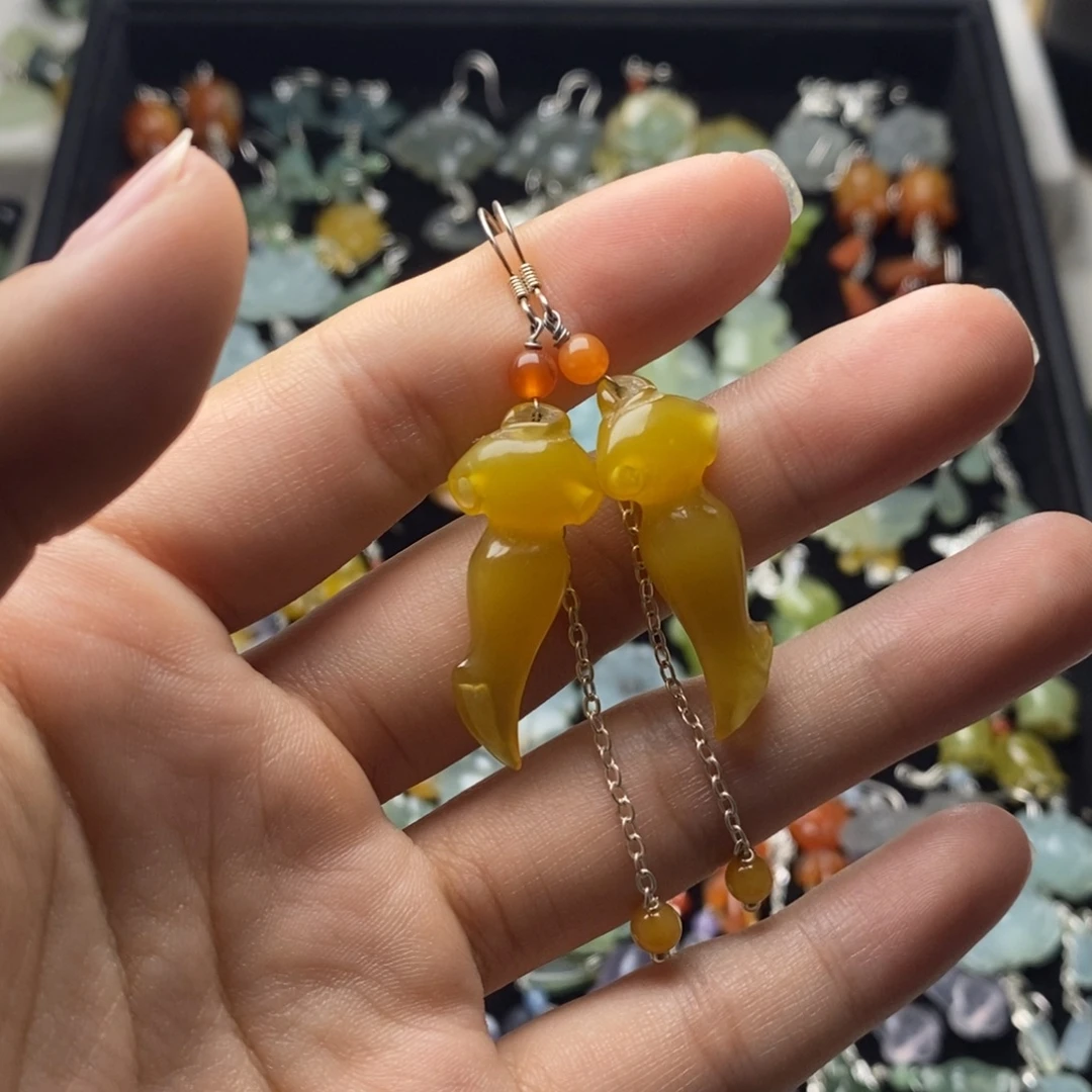 崔***儿蛇纹石玉未镶嵌耳饰/颈饰