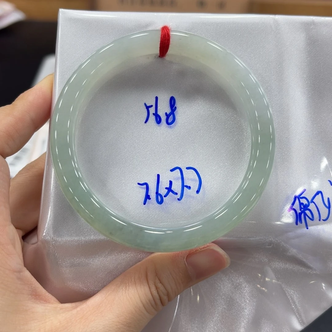 未镶嵌手镯翡翠翡翠