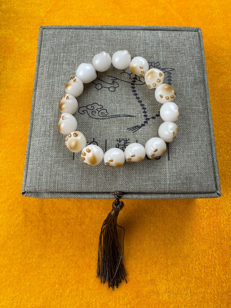 白玉菩提 男女款猫爪手串   T014