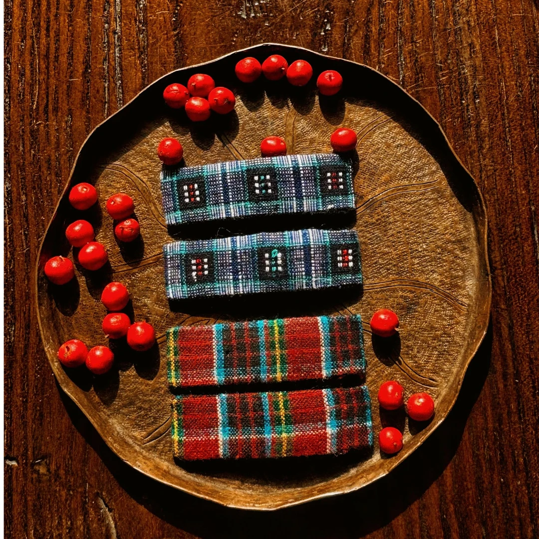 【小梅子染坊】蓝染老布布艺带夹发夹