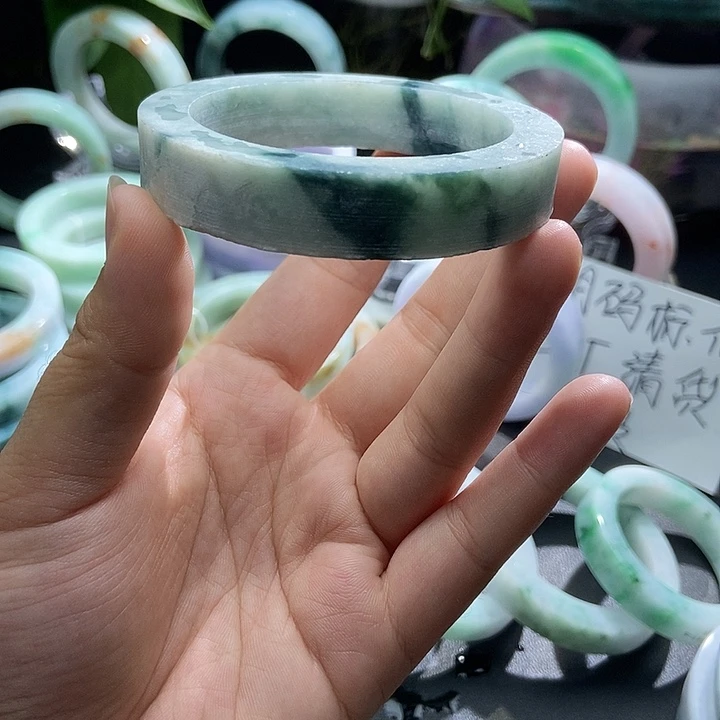 定制翡翠翡翠手镯未镶嵌