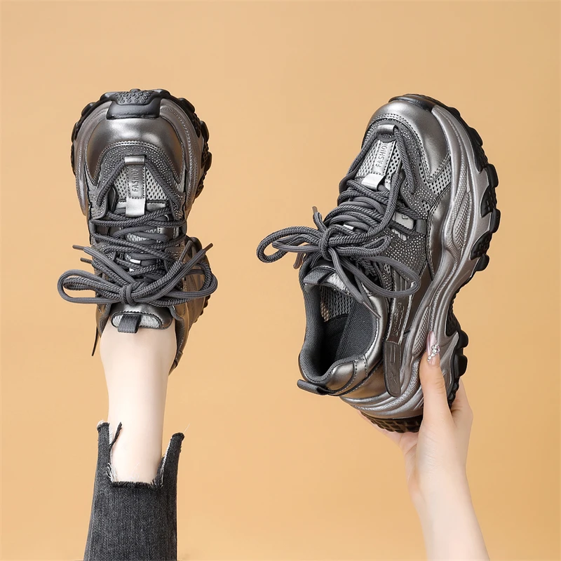 7CM厚底老爹鞋女2025春夏款百搭网面透气轻便增高银色休闲运动鞋