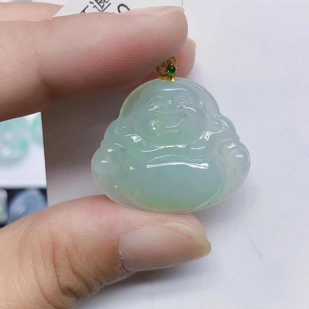颈饰18K金镶嵌翡翠佛公